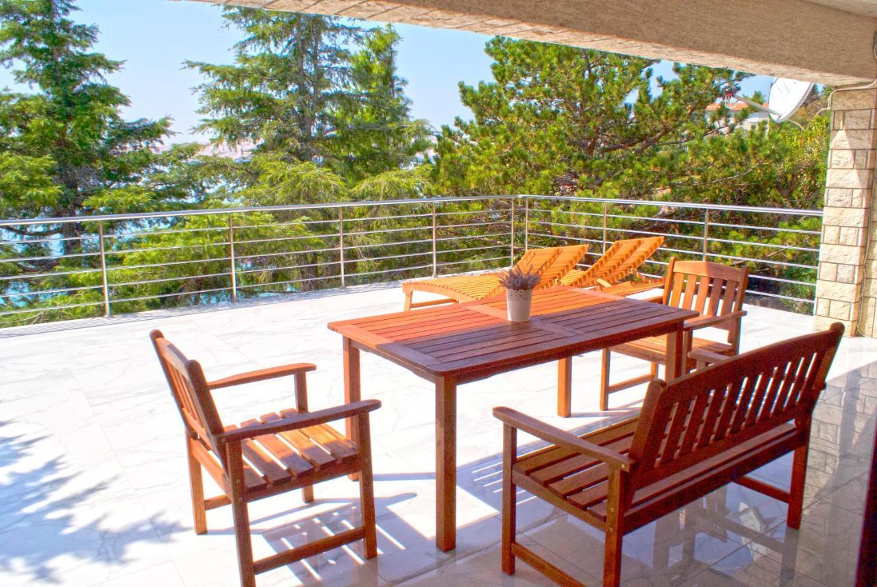 Apartmani Ribarica**** Karlobag Εξωτερικό φωτογραφία