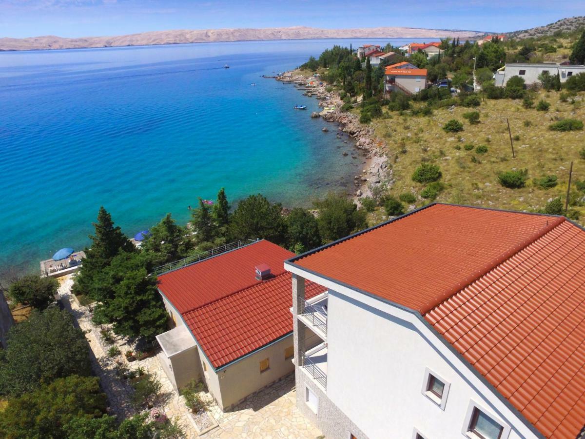 Apartmani Ribarica**** Karlobag Εξωτερικό φωτογραφία
