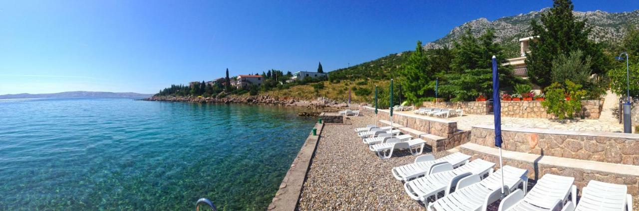 Apartmani Ribarica**** Karlobag Εξωτερικό φωτογραφία